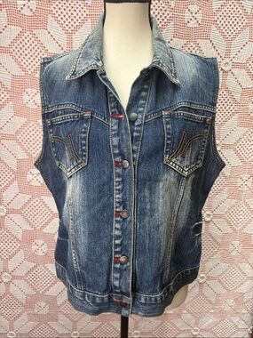 Y2K Yukka Clothing denim vest, size 12. Medium